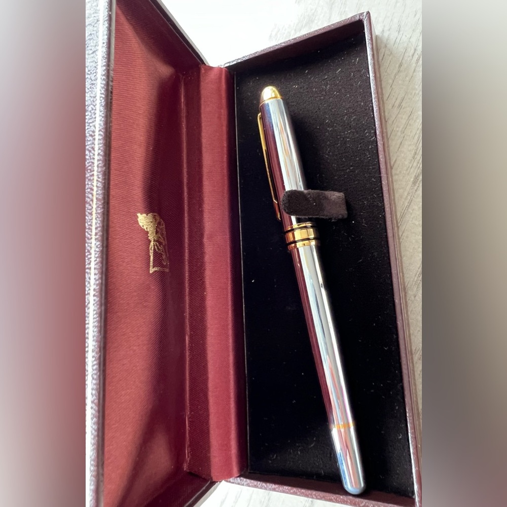 A Sophisticated Chrome Writing Pen